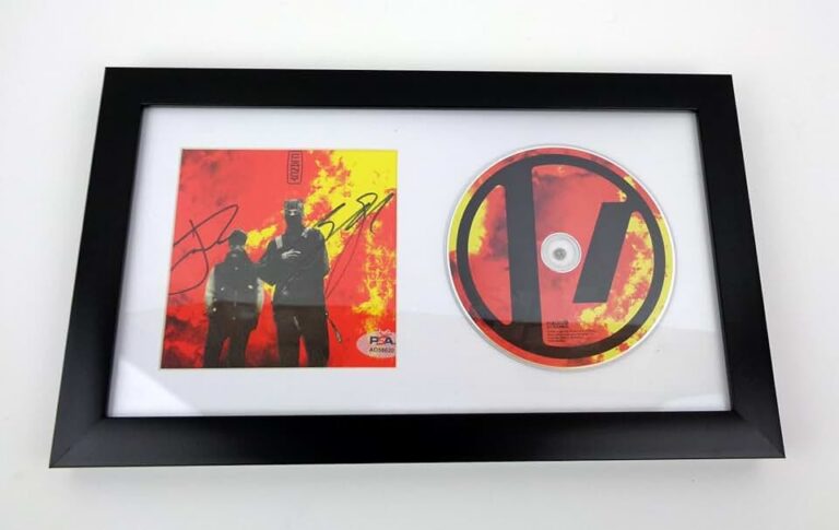 Clancy Signed CD